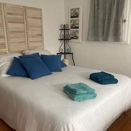 Appartement Duplex Lumineux Idealement Situe Ares Exterior photo