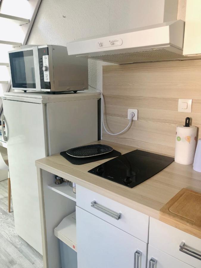 Appartement Duplex Lumineux Idealement Situe Ares Exterior photo